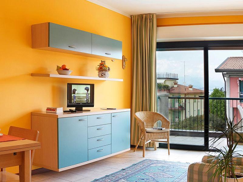 Residence Spiaggia D'Oro เดเซนซาโนเดลการ์ดา ภายนอก รูปภาพ